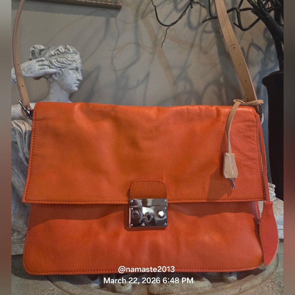 L.A.M.B. Gwen Stefani Shoulder Messenger Bag Designer Leather Vintage Orange 193